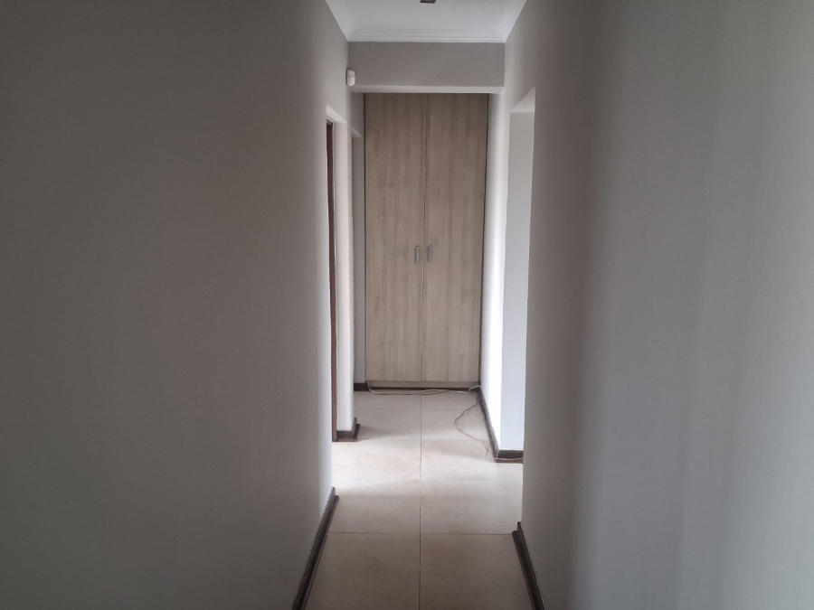 To Let 3 Bedroom Property for Rent in Hillside Free State